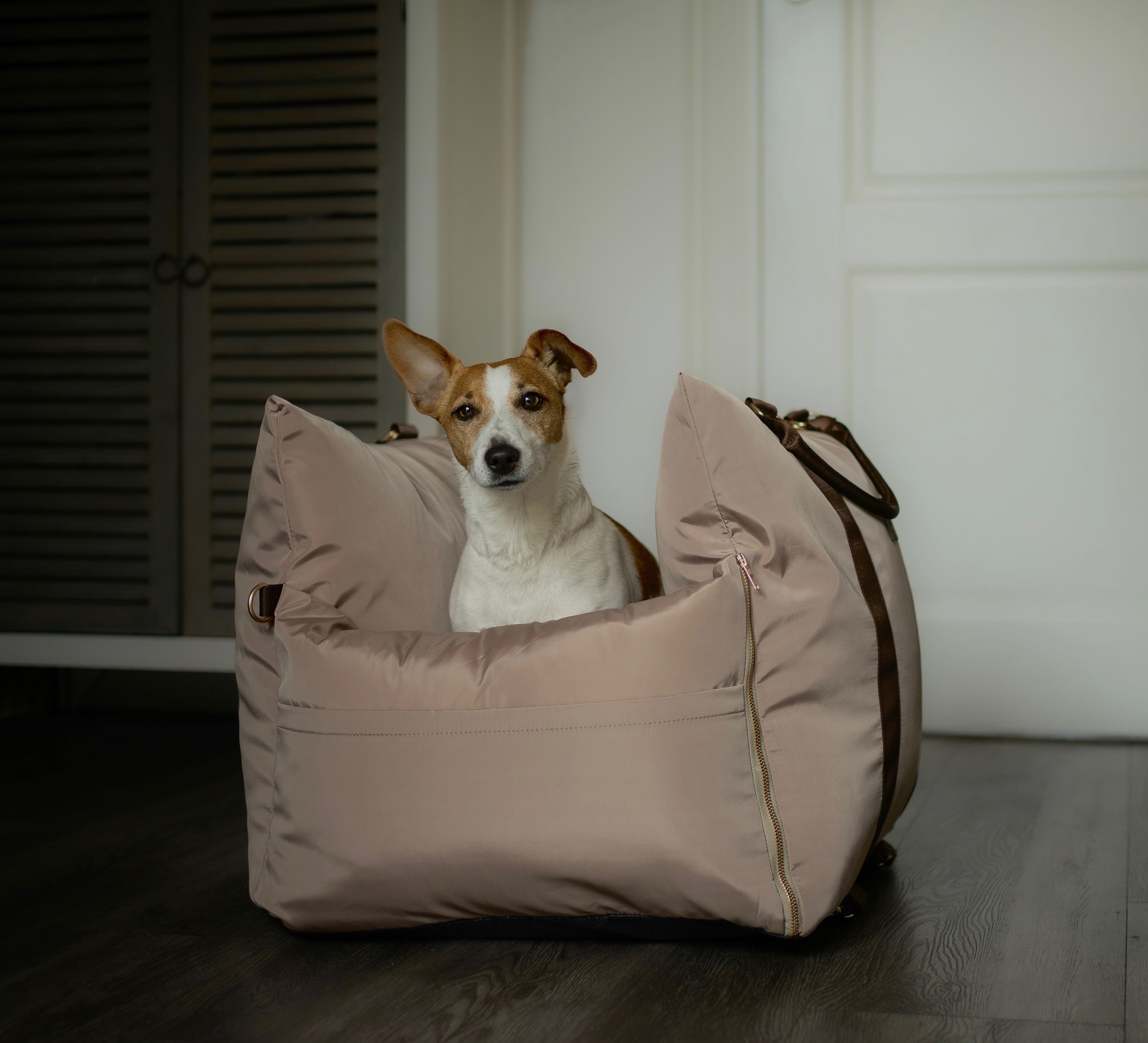 Travel Dog Pod - Hazelnut