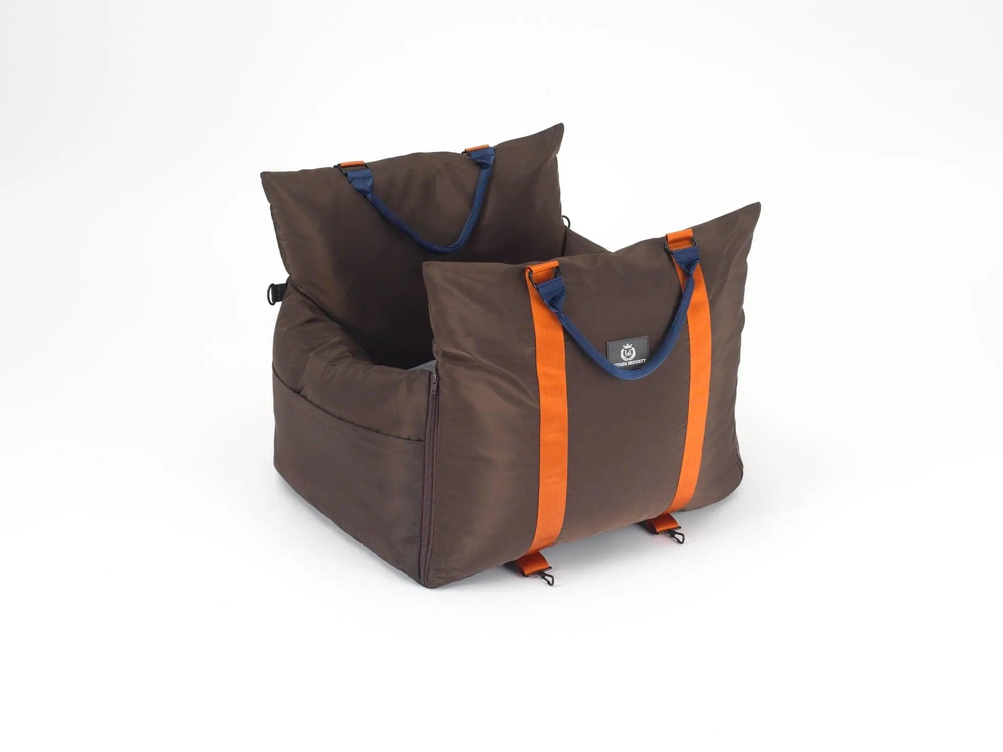 Travel Dog Pod - Luther Bennett